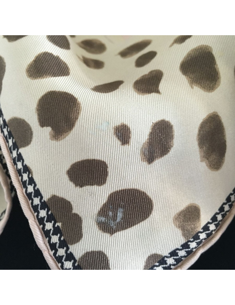  Foulard CHRISTIAN DIOR en soie