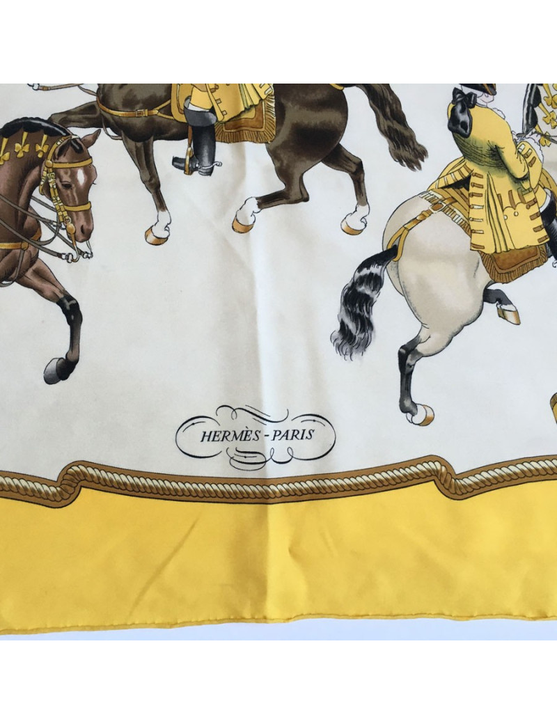 AUCTION square HERMES "Recovery" in yellow silk