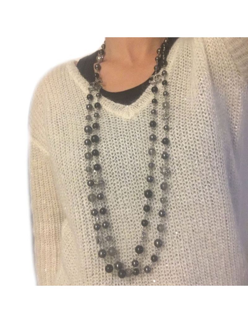 CHANEL necklace with pearls