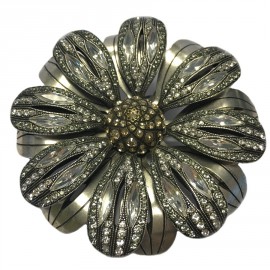 Large brooch marguerite LANVIN silver metal and rhinestones