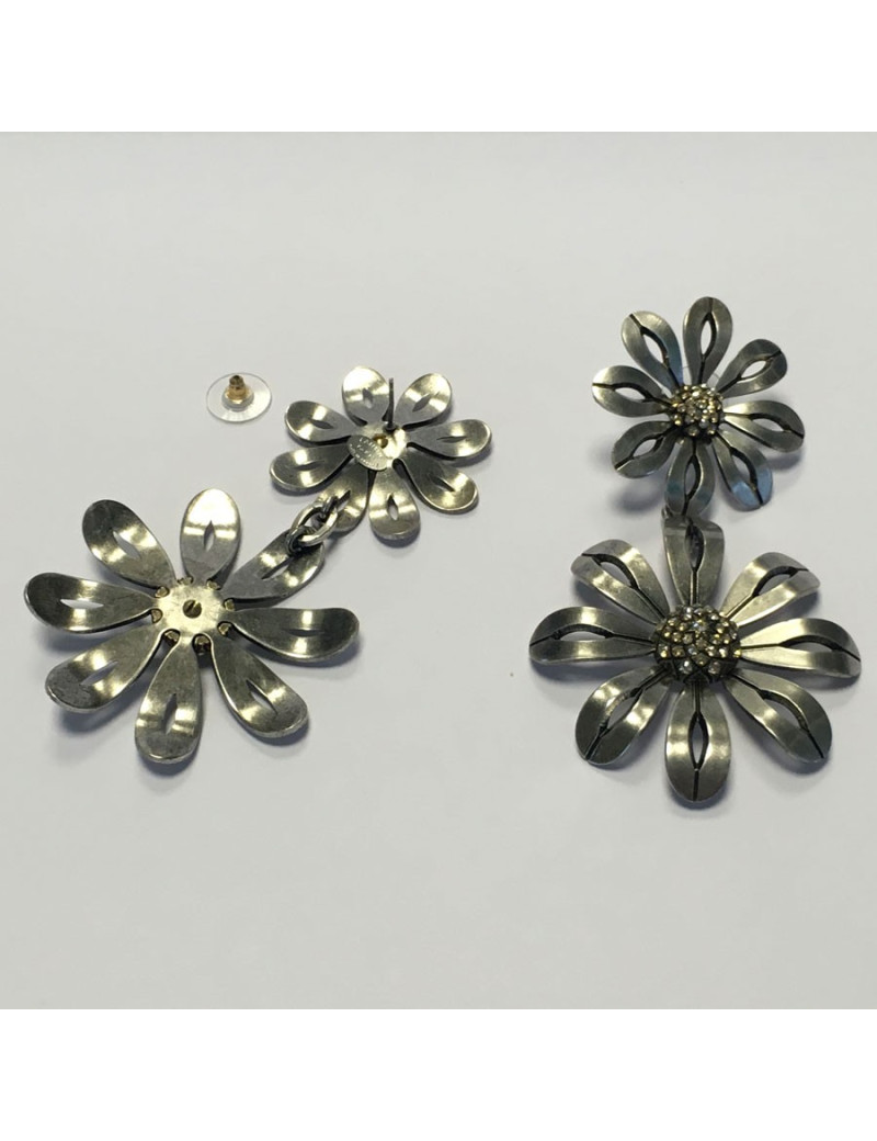  LANVIN flower pendant stud earrings in silver plated metal