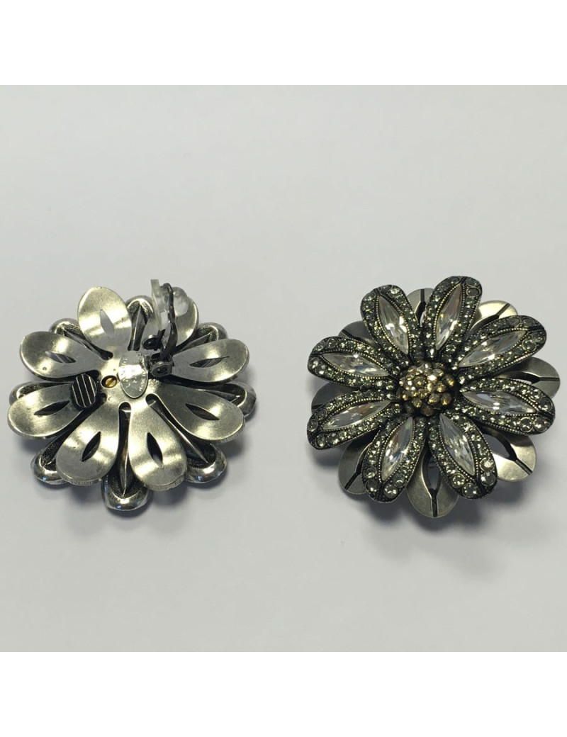Boucles d'oreille clips LANVIN marguerite en métal argenté et strass