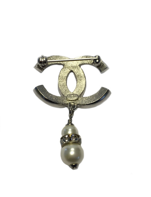PIN CHANEL CC in rhinestone and Pearl Pearl
