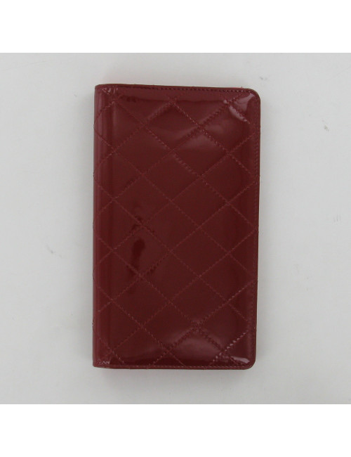 Portefeuille cuir verni bordeaux CHANEL