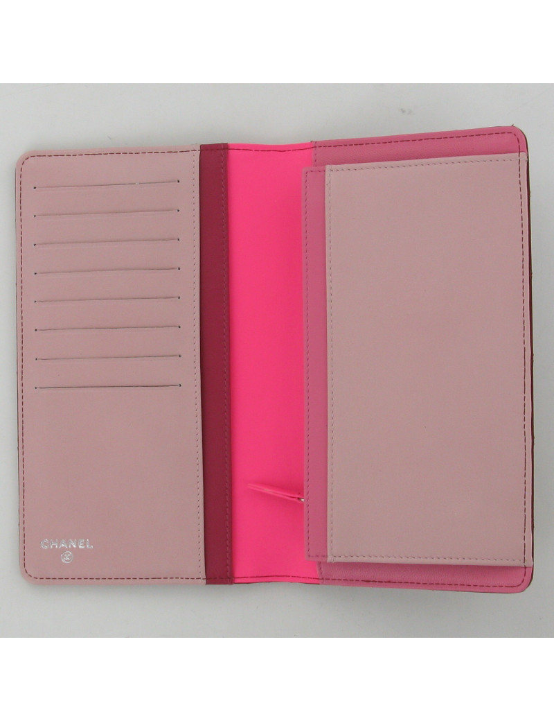 Portefeuille cuir verni bordeaux CHANEL