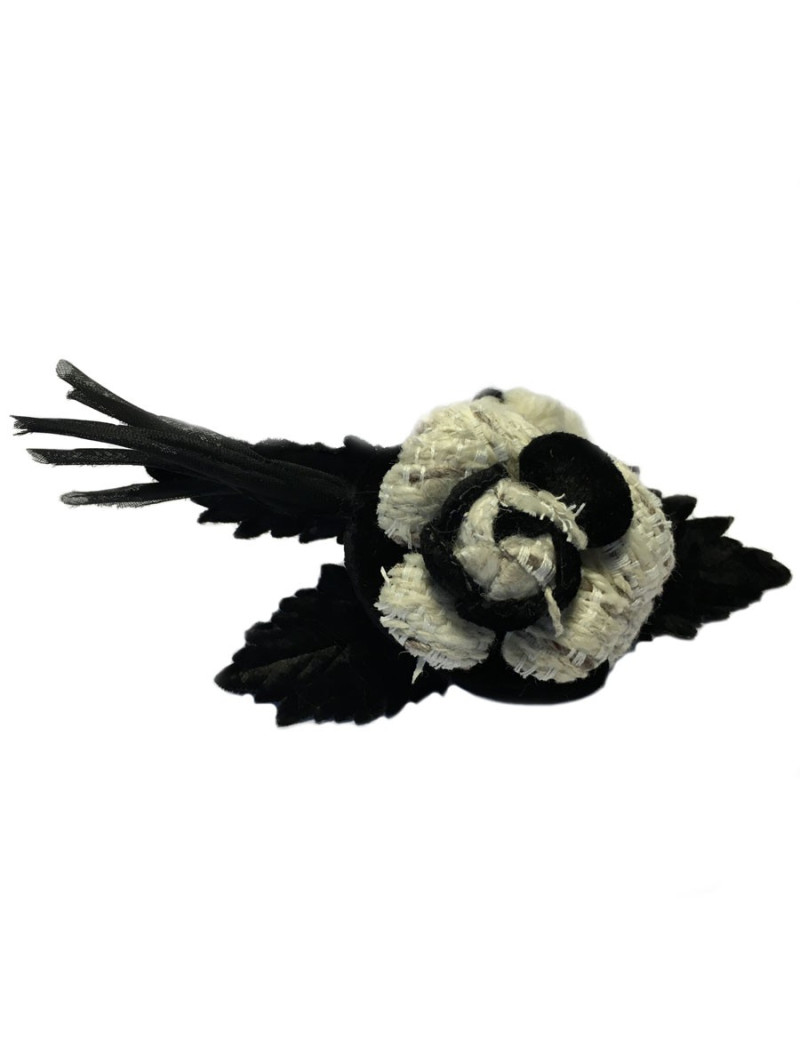 CHANEL brooch in white tweed and black fabric