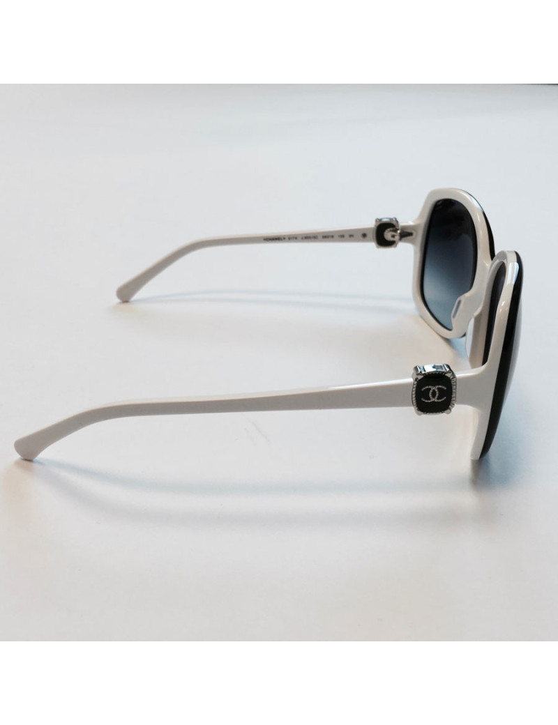 Lunettes de soleil CHANEL