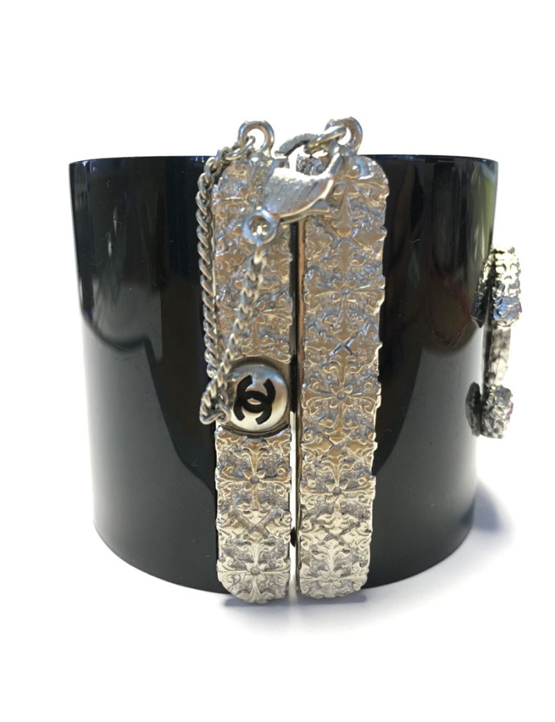 Manchette CHANEL noire et CC en strass mauve