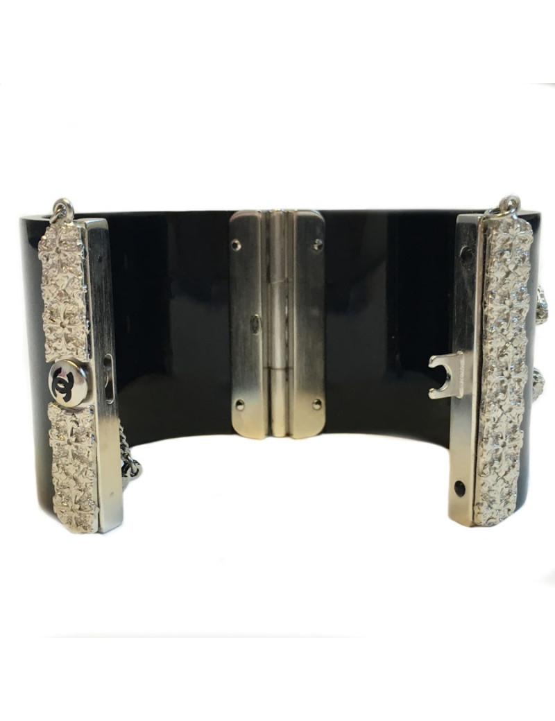 Manchette CHANEL noire et CC en strass mauve