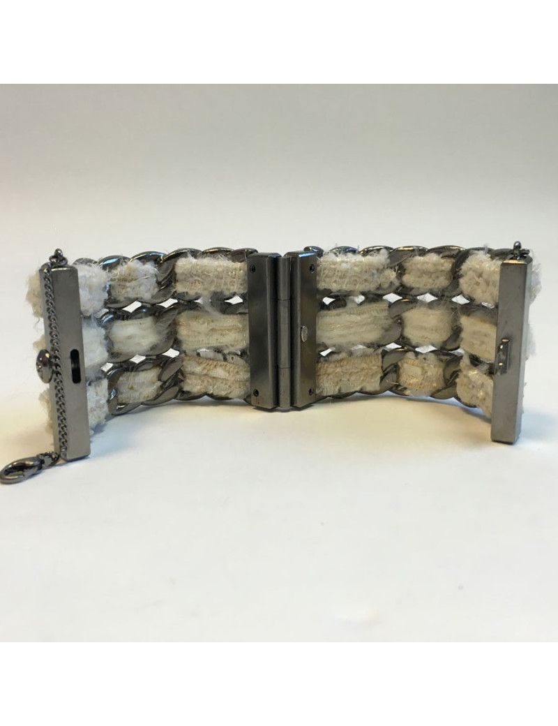 CHANEL cuff in silver and white tweed