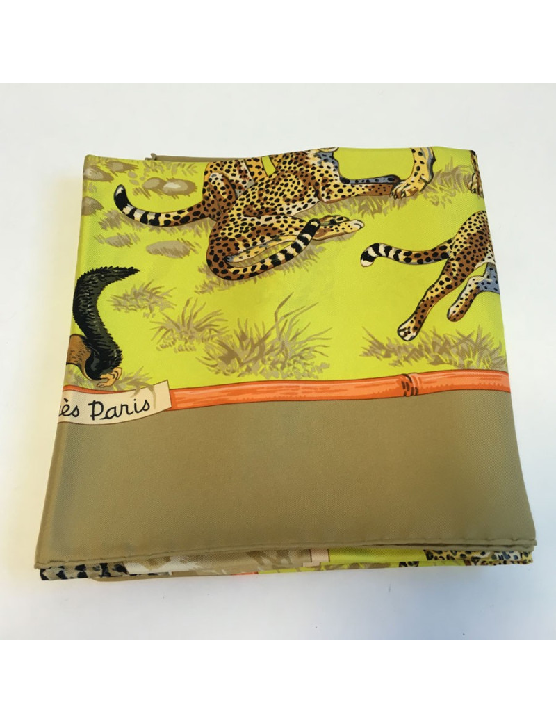 Square "Feline tenderness" HERMES silk