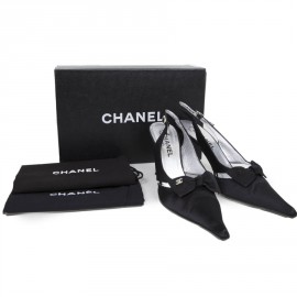 Sandales hautes CHANEL T37,5 soie noire Couture