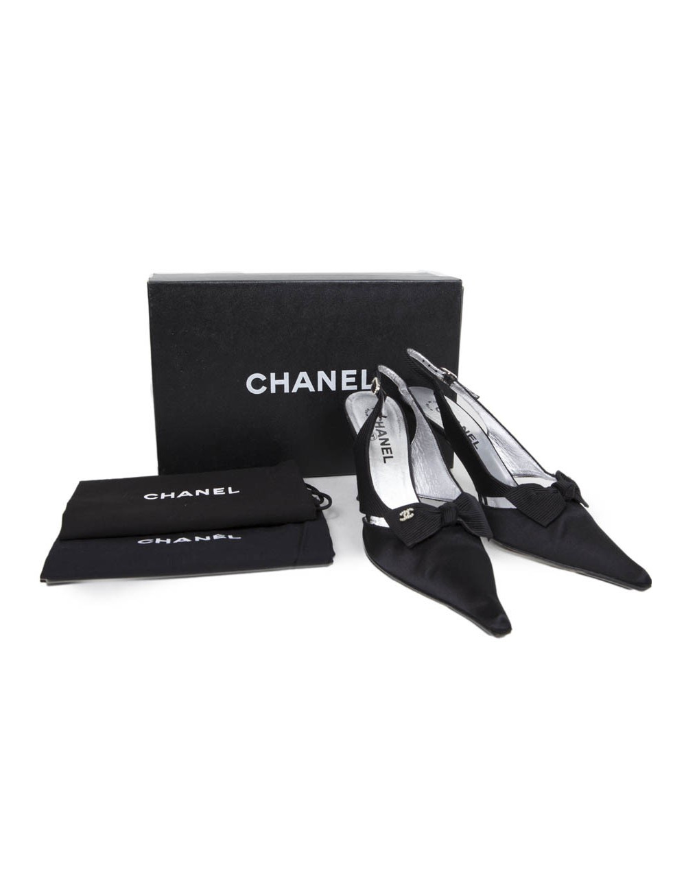 Sandales hautes CHANEL satin noir couture