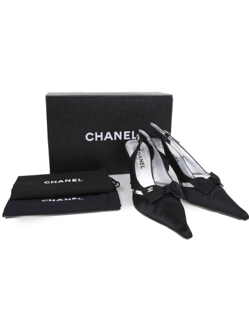 Sandales hautes CHANEL satin noir couture