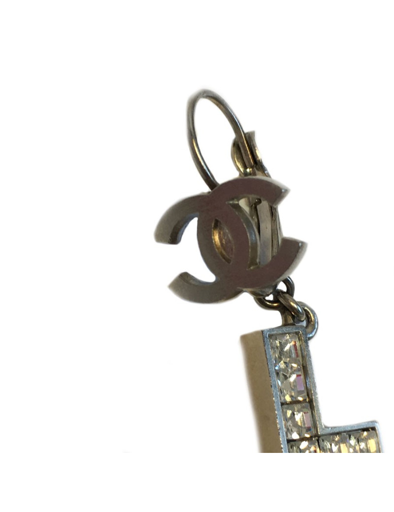 Pending nails "Love Coco" CHANEL rhinestone earrings