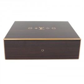 LOUIS VUITTON cigar case in mahogany finish wood ebony