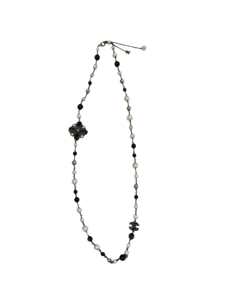 Sautoir CHANEL perles noires, blanches et grises