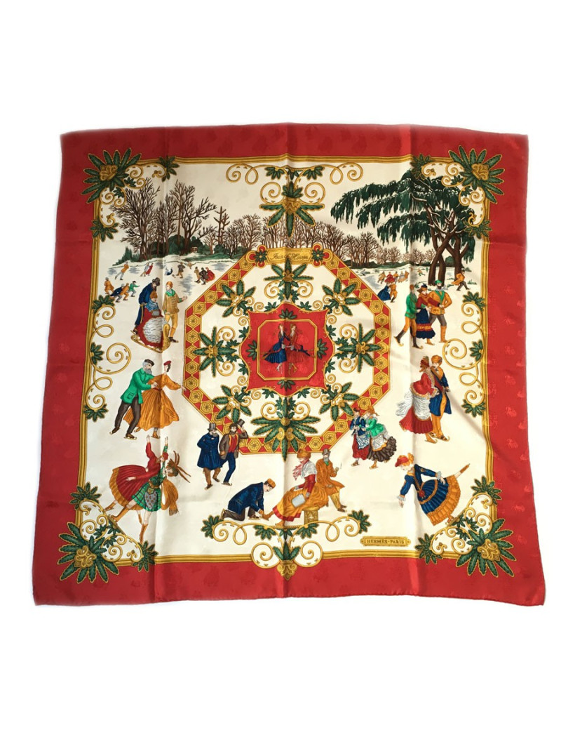 Carré HERMES "Joies d'hiver" en soie