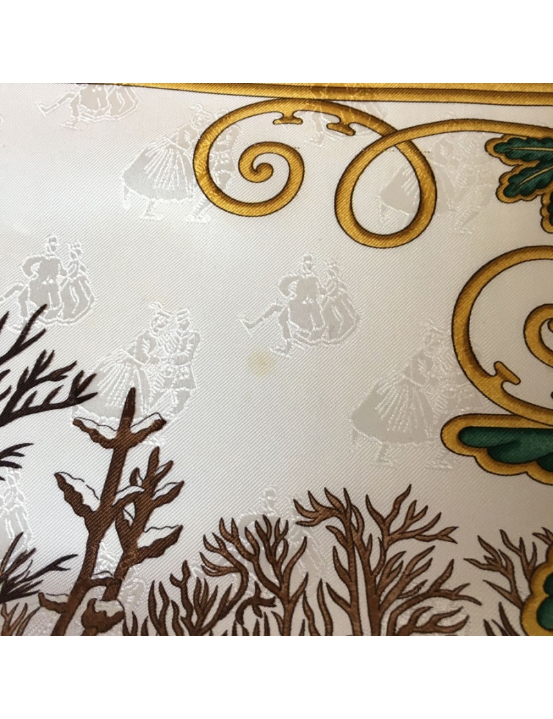Carré HERMES "Joies d'hiver" en soie