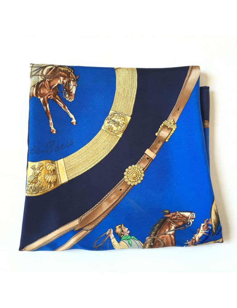Carré HERMES "Pampa" en soie bleue nuit
