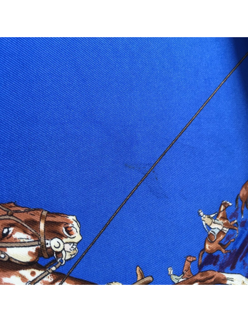 Carré HERMES "Pampa" en soie bleue nuit