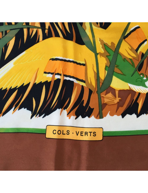 Carré HERMES "Cols Verts" en soie marron
