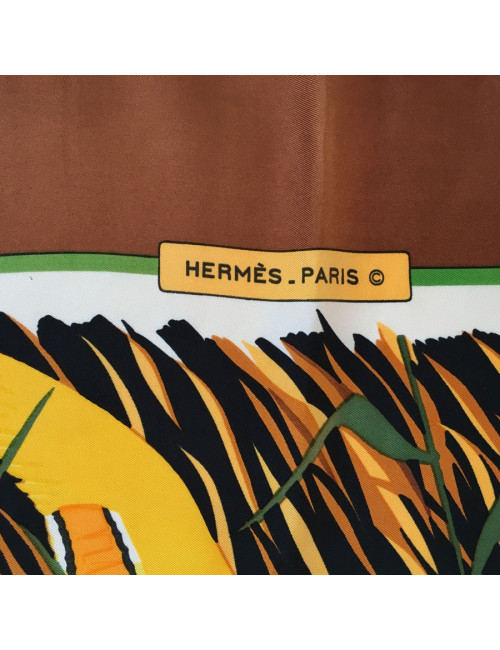 Carré HERMES "Cols Verts" en soie marron