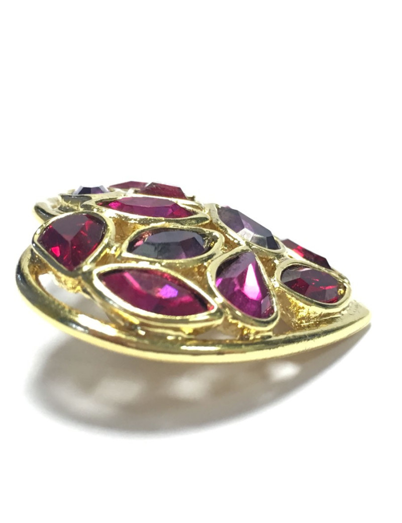 YVES SAINT LAURENT heart pin in giled metal and corlored small resin