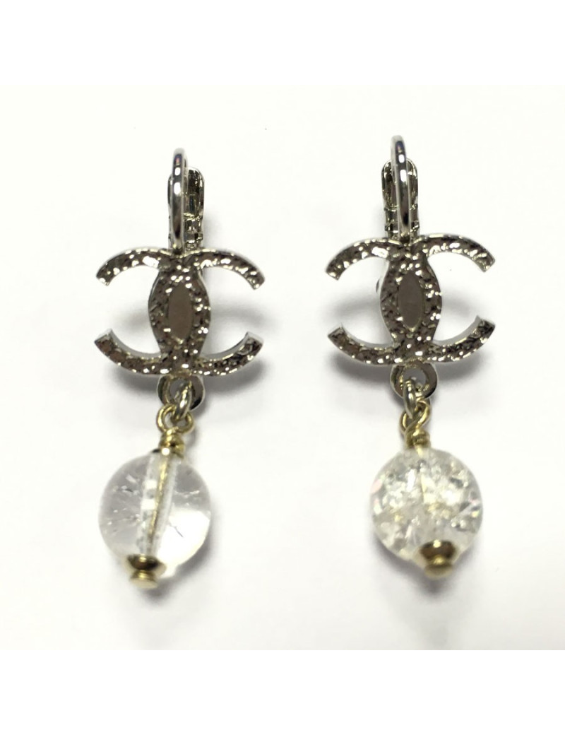 Nails earrings pendants CHANEL CC and transparent Pearl