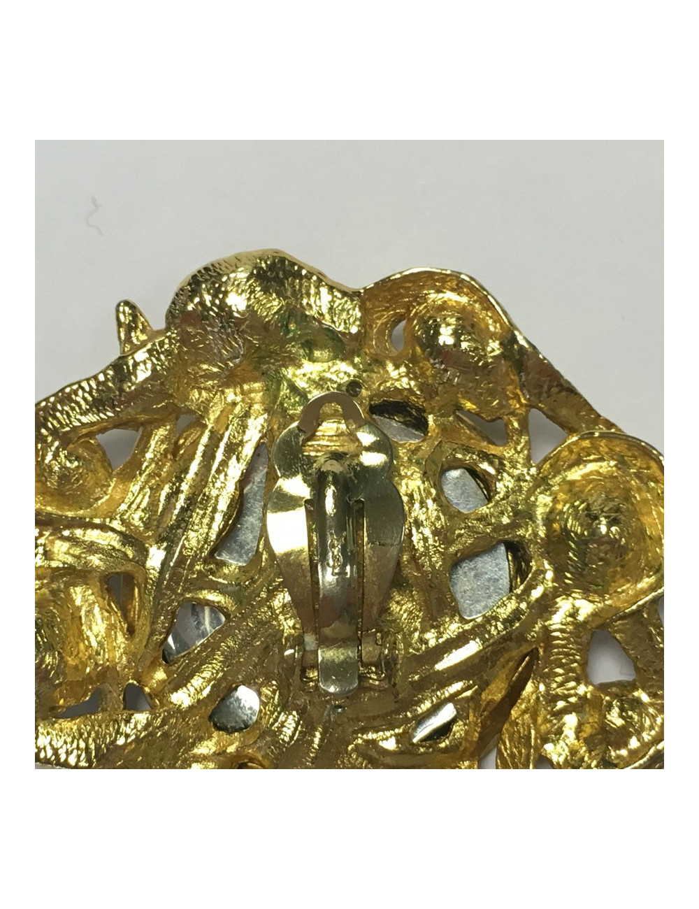 Great clips of ear YVES SAINT LAURENT collector