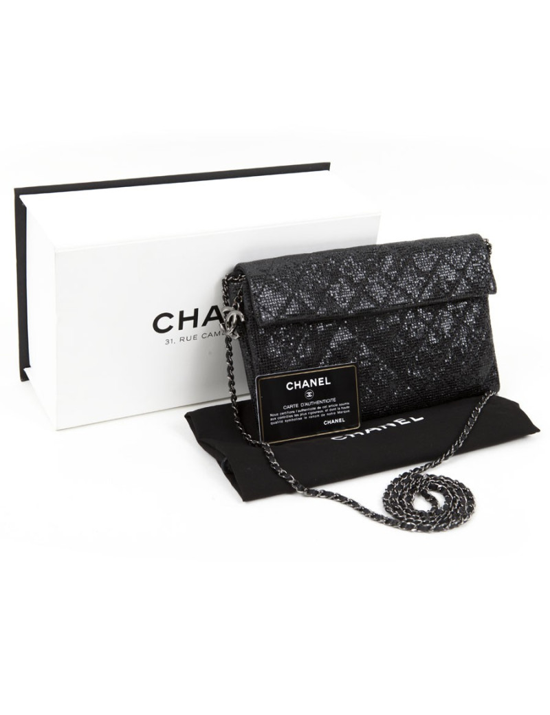 CHANEL quilted shiny black leather pouch