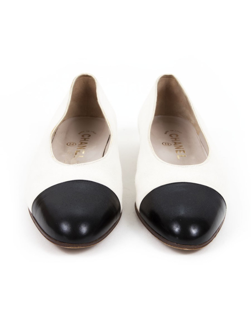 Ballerinas two-tone CHANEL T38