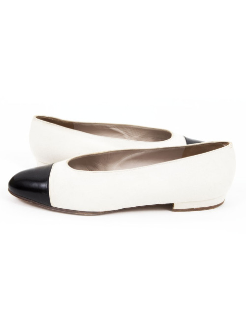 Ballerinas two-tone CHANEL T38