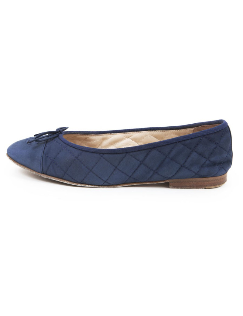 CHANEL T39 blue padded nubuck leather ballerinas