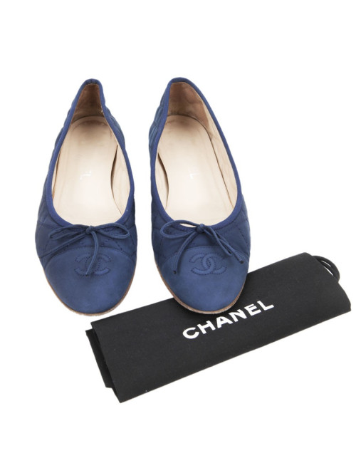 CHANEL T39 blue padded nubuck leather ballerinas