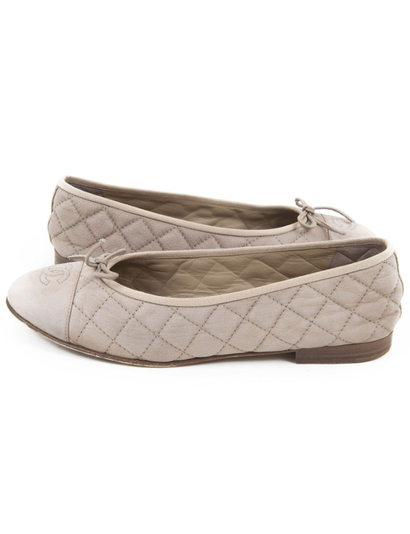 Ballet flats CHANEL T39.5 C beige nubuck leather