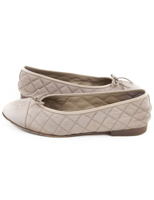 Ballet flats CHANEL T39.5 C beige nubuck leather