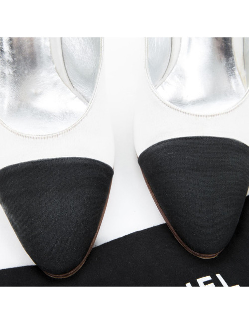 Sandals Couture CHANEL T9 two-tone satin silk