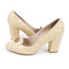 CHANEL T39, 5 beige quilted leather pumps