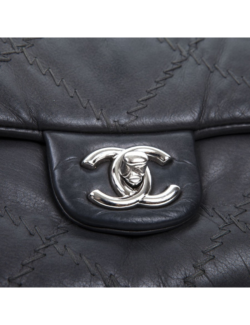 Slate gray CHANEL quilted leather bag