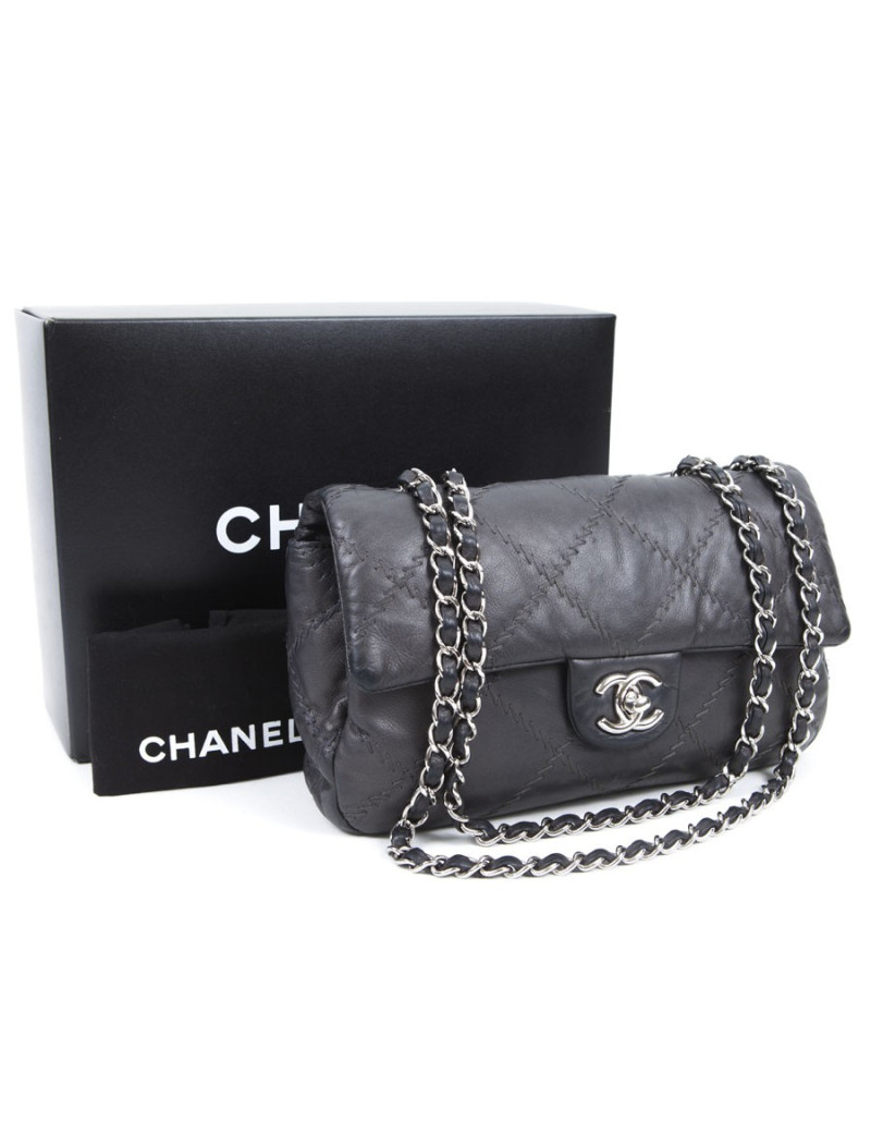 Slate gray CHANEL quilted leather bag