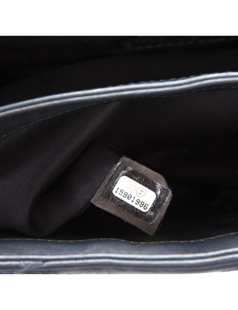 Slate gray CHANEL quilted leather bag