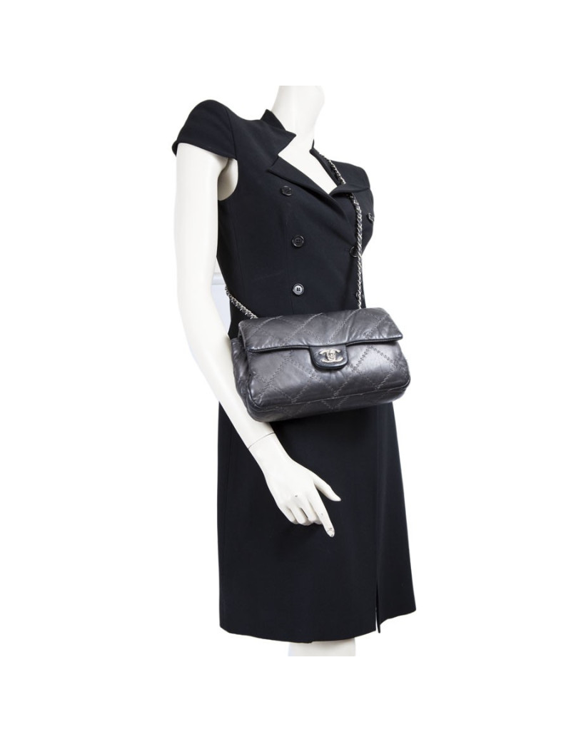 Slate gray CHANEL quilted leather bag