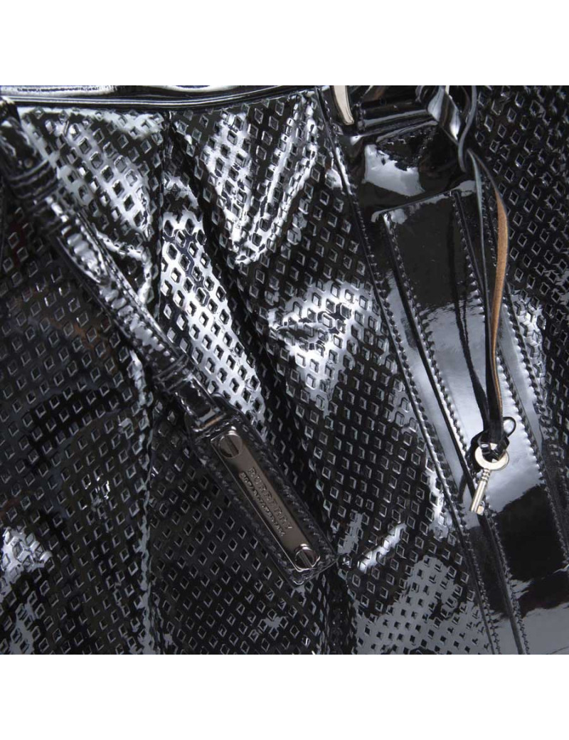 Sac BURBERRY cuir perforé verni noir
