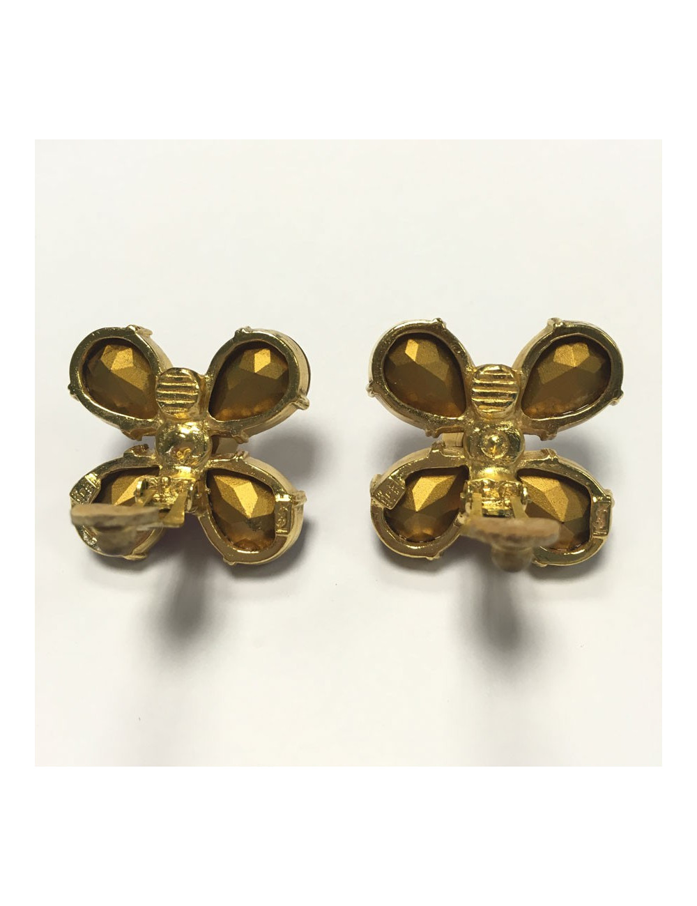 YSL pin and clips of YVES SAINT LAURENT vintage ear ornament