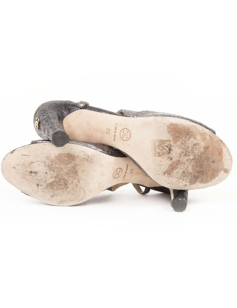 Sandales CHANEL T39 cuir vieilli brillant noir 