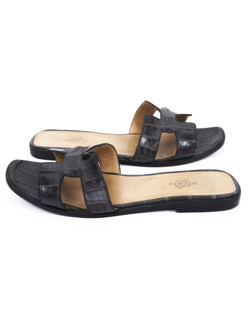 Mules "Oran" HERMES T39 crocodile gris éléphant
