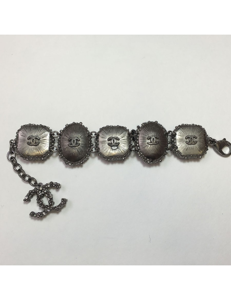 CHANEL feather and silver bracelet