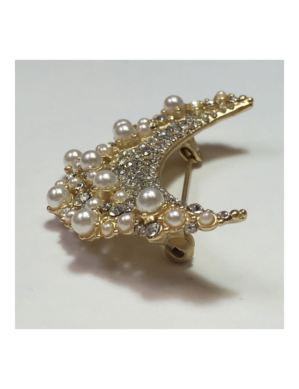 Broche CHANEL croissant de lune perles et strass