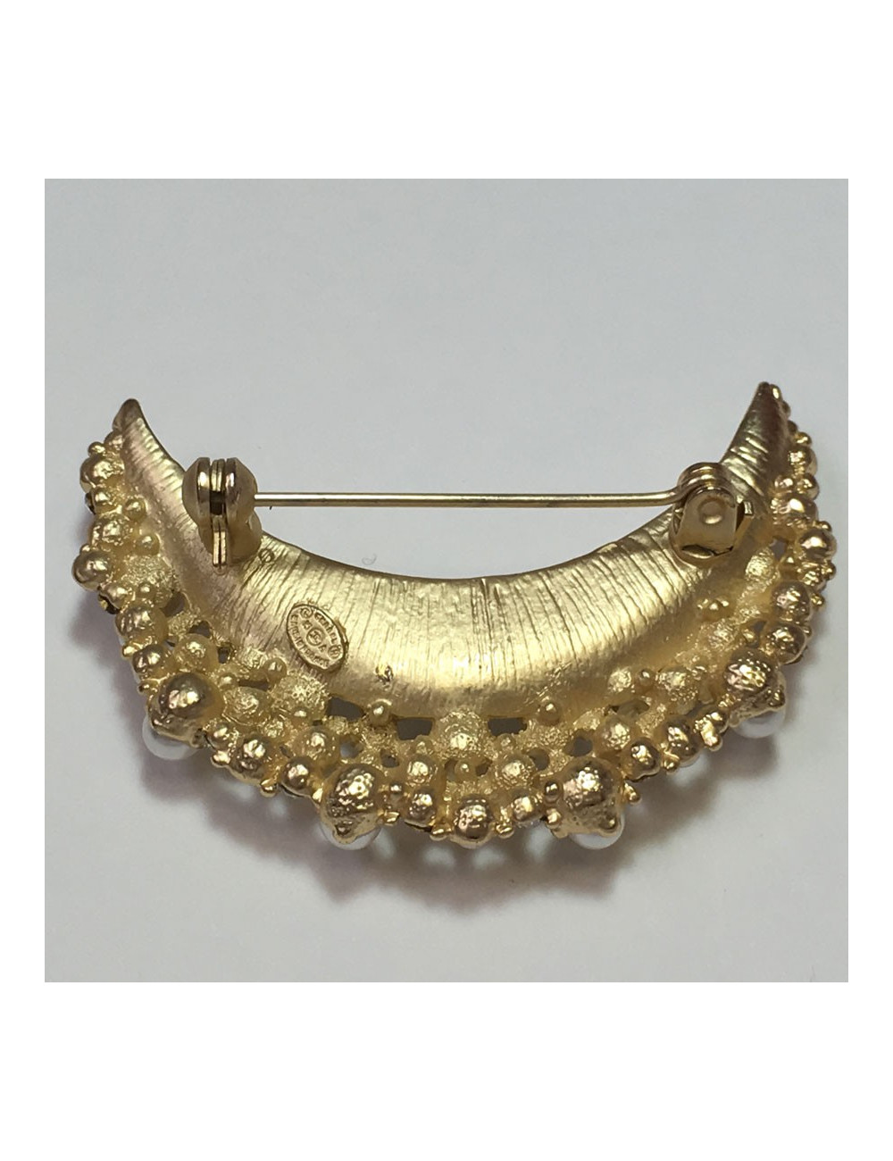 PIN growing Moon CHANEL pearls and rhinestones